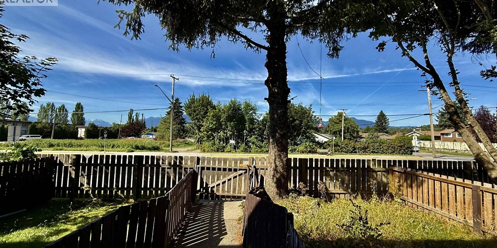 117 3530 KALUM STREET Terrace Photo 21 117 3530 KALUM STREET Terrace Photo 21